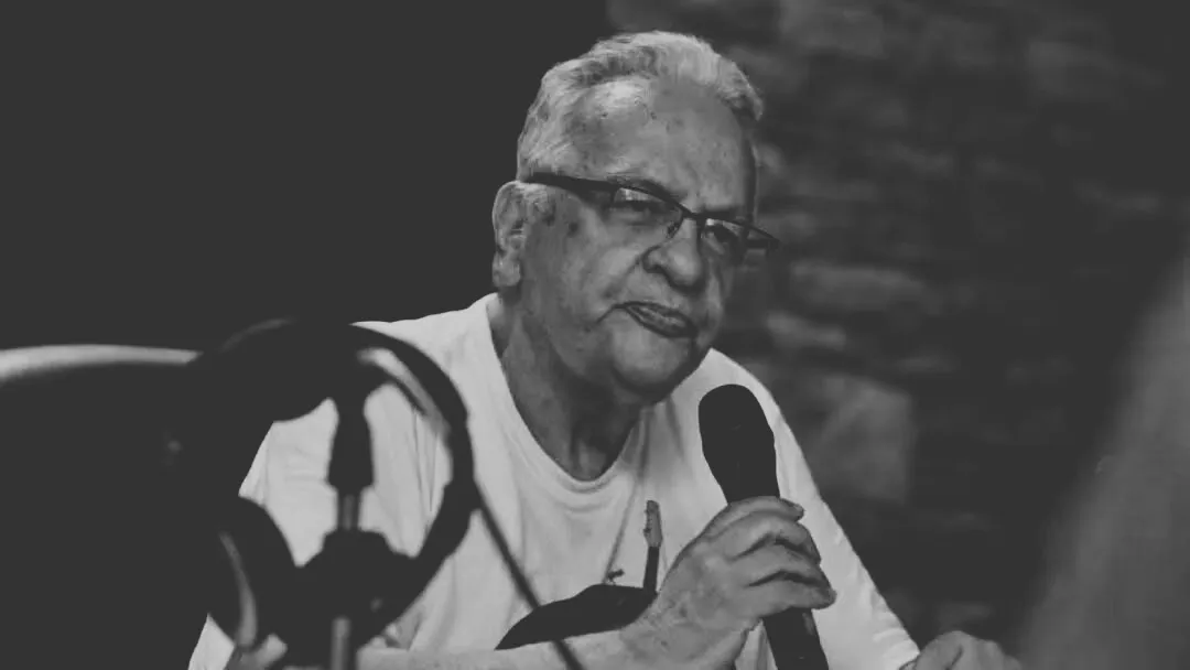 El periodismo deportivo llora la partida de Sergio Gallardo, conductor de "¿Cómo Quedaron?" y pionero en la radio. Su legado en El Salvador perdurará en la historia del deporte. Foto: Cortesía de Noticias 4Visión