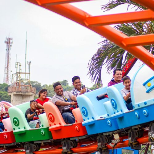 El Puerto de #LaLibertad lidera las visitas este verano gracias a Sunset Park y su oferta gastronómica de primer nivel. ¡Descubre por qué es el destino favorito! Foto: ISTU.