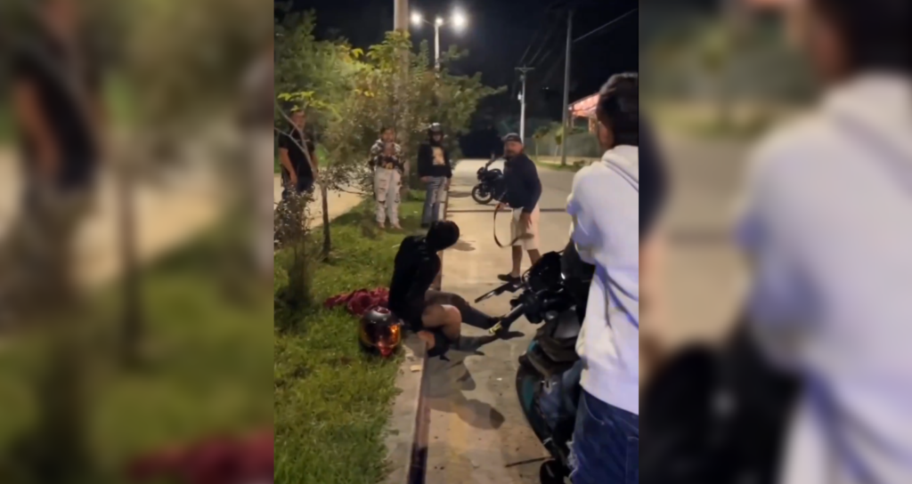 Un video viral en Pitalito, Colombia, muestra a un padre castigando a su hijo tras un accidente en piques ilegales. ¿Disciplina o maltrato? El clip divide opiniones en redes. Foto: Cortesía.
