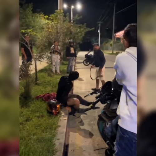 Un video viral en Pitalito, Colombia, muestra a un padre castigando a su hijo tras un accidente en piques ilegales. ¿Disciplina o maltrato? El clip divide opiniones en redes. Foto: Cortesía.