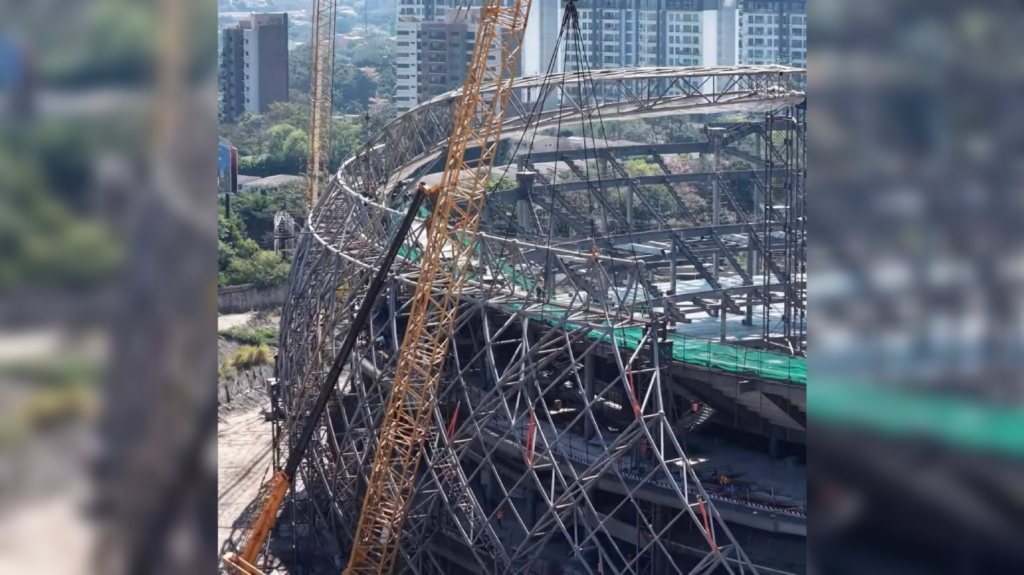 Imágenes aéreas revelan el impresionante progreso del #NuevoEstadioNacional. La obra donada por China tendrá capacidad para 50,000 espectadores y será el más moderno de Centroamérica. Foto: Cortesía.