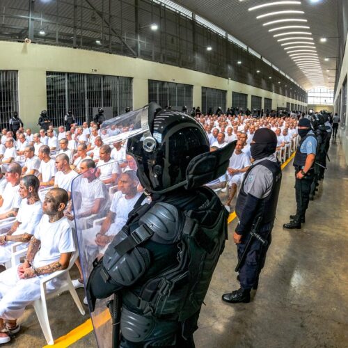 La Asamblea Legislativa renovó por 50ª vez el Régimen de Excepción, manteniendo el control contra el crimen en El Salvador. La medida busca consolidar la paz y la estabilidad en el país. Foto: Asamblea Legislativa.