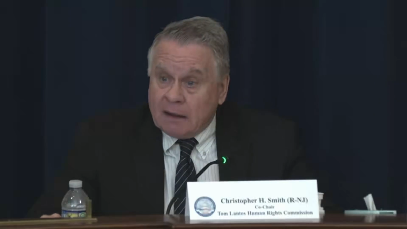 El presidente Nayib Bukele criticó a activistas en el Congreso de EE. UU. por evitar llamar terroristas a la MS-13 en El Salvador. El mandatario compartió un video de la audiencia. Foto: Cortesía.