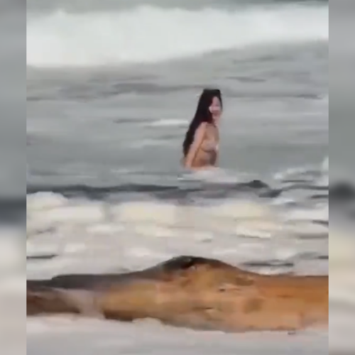 Una influencer desapareció tras ser arrastrada por una Snaker Wave en Phuket, Tailandia. El video de su celular registró sus últimos segundos de vida. Las autoridades alertan sobre el peligro de las olas traicioneras. Foto: Cortesía.