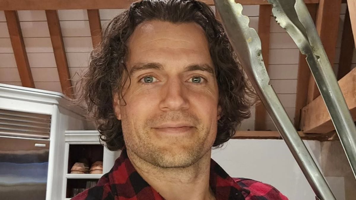 Henry Cavill sorprende con nueva apariencia y abre la conversación: ¿el tiempo no perdona ni a Superman?