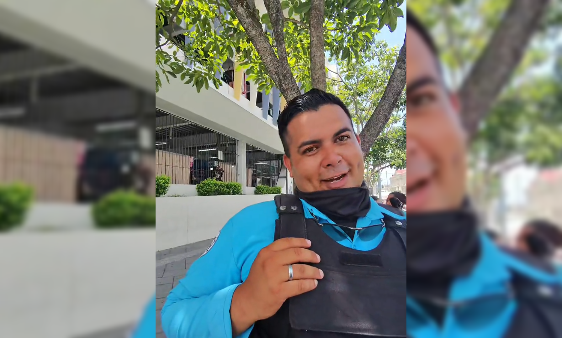 Una comerciante de morungas desató las risas en TikTok al lanzar un divertido cumplido a un agente del CAM en el Centro Histórico de San Salvador. El video ya es viral. Foto: Cortesía.