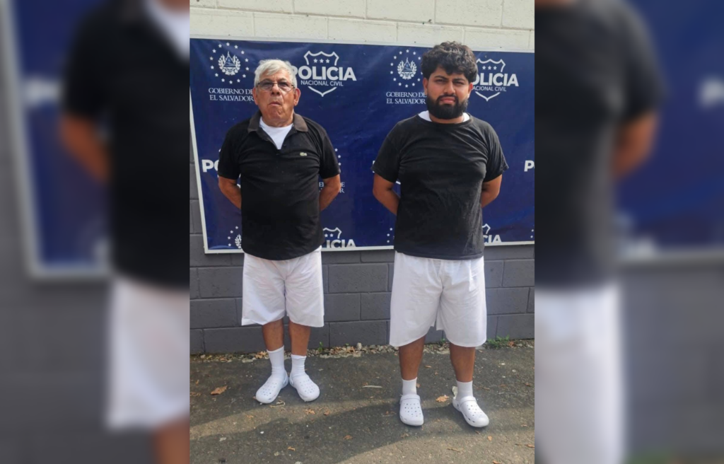 Dos hombres hurtaron equipo especializado del ISSS de Sonsonate y lo publicaron en Marketplace, facilitando su propia captura en Santa Ana. La PNC los detuvo en un operativo encubierto. Foto: PNCSV.