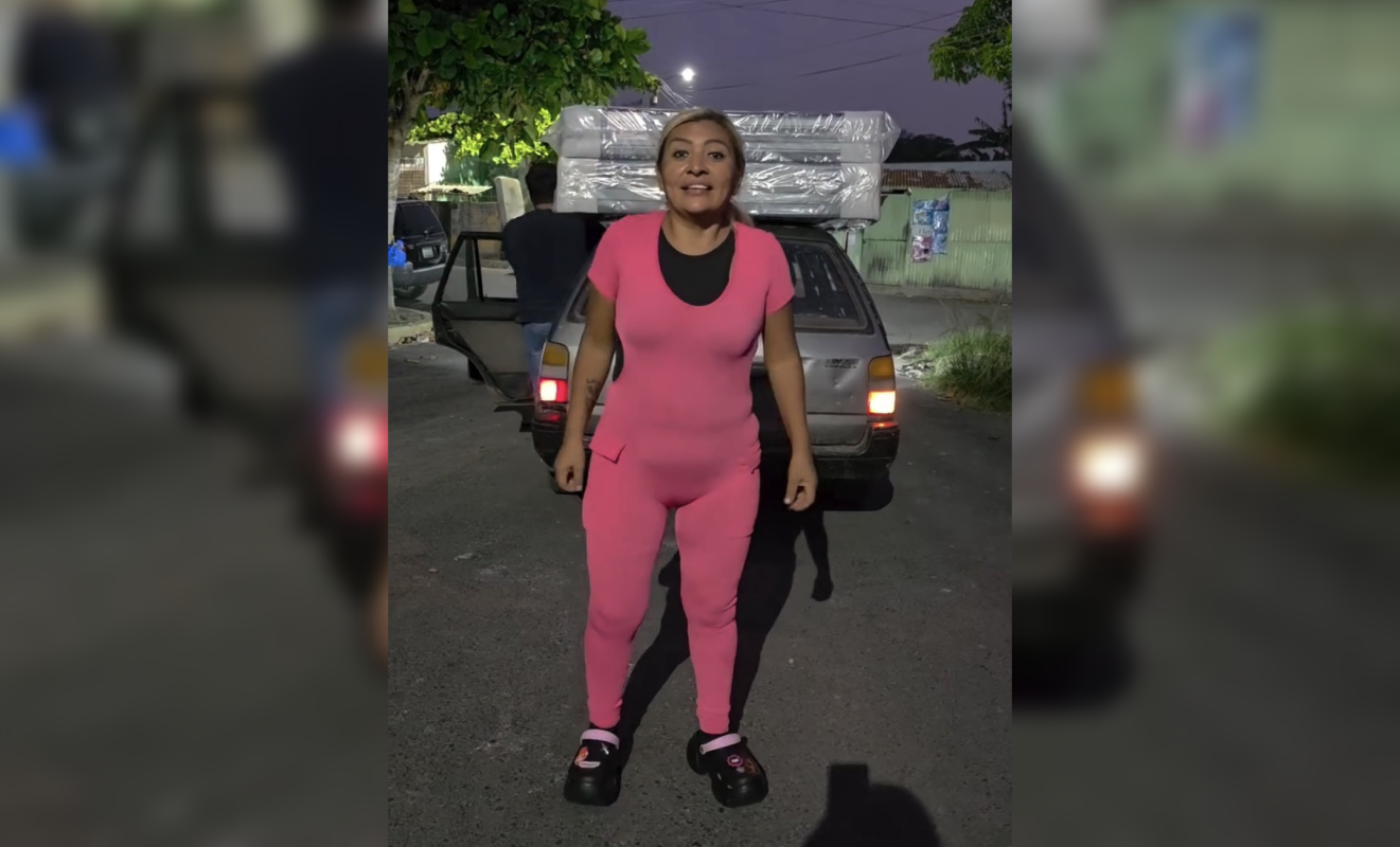 La influencer Yanira Berríos generó revuelo al exhibir su nueva cama, adquirida con donaciones de sus seguidores, y anunciar su estreno con su pareja. Foto: Cortesía.