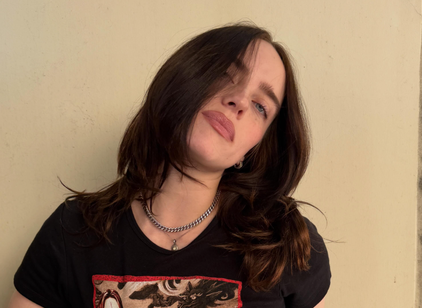 Billie Eilish es víctima de la IA: Difunden imágenes fuera de lugar de la cantante