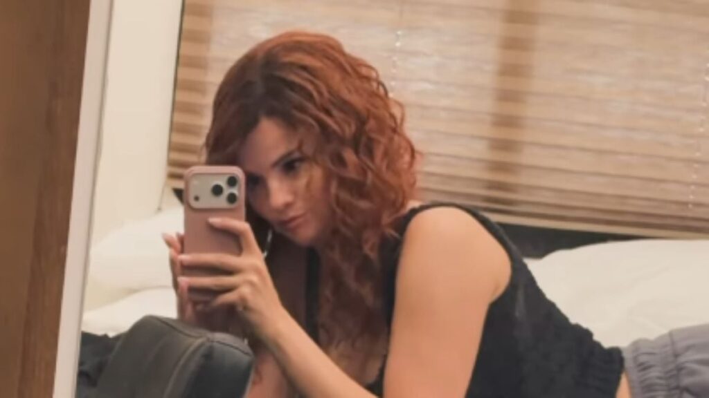 ¡Es otra! Selena Gomez reaparece con radical cambio de look pelirrojo que hizo estallar las redes