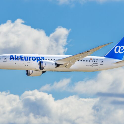 La aerolínea española Air Europa operará tres frecuencias semanales a partir del 17 de diciembre de 2026 entre Madrid y El Salvador, utilizando modernos aviones Boeing 787. Foto: Air Europa.