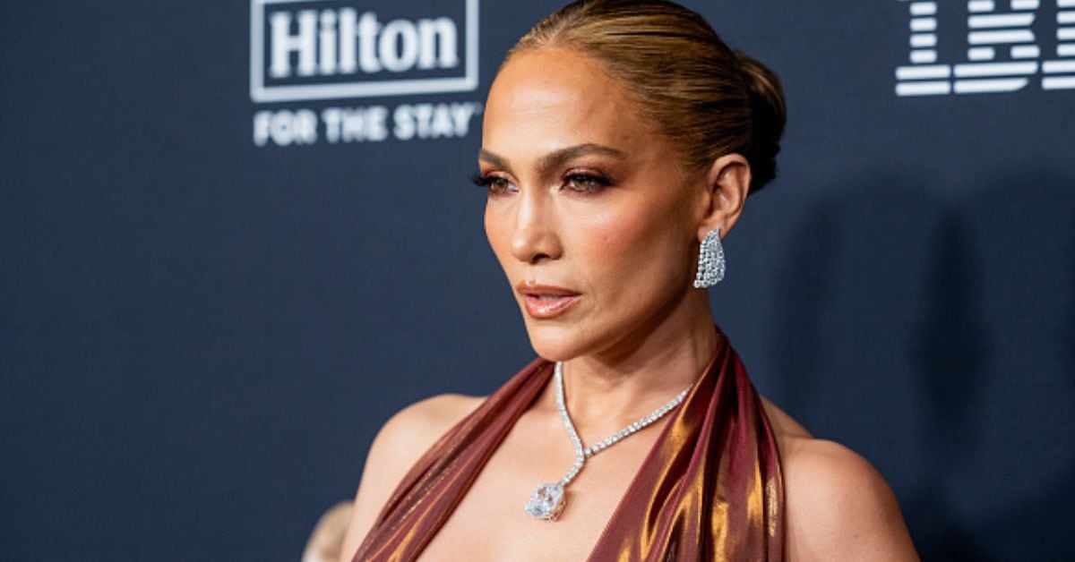 “¿Se operó?”: Jennifer Lopez desata debate en redes por su impactante transformación física