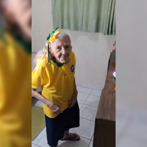 La abuelita brasileña de 104 años, conocida como Vovó Canarinha, conquistó las redes al prepararse con pasión para ver a Brasil en el Mundial 2026. Su energía y alegría inspiran al mundo. Foto: Captura de pantalla.
