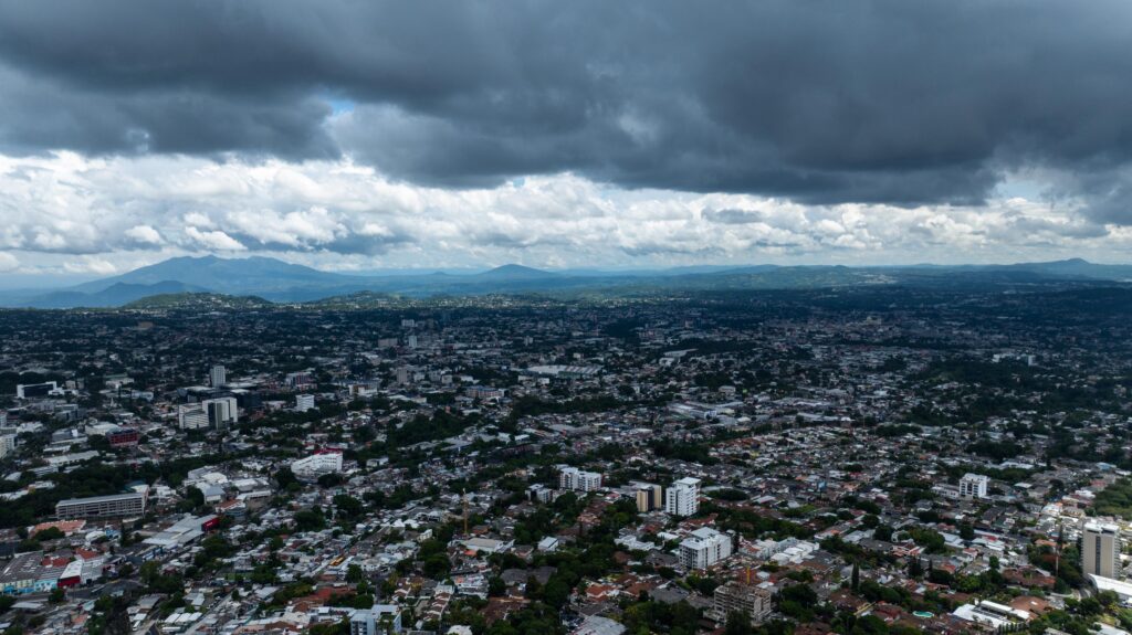 Reporte del clima: Alerta Naranja por tormenta cristina junio 2026