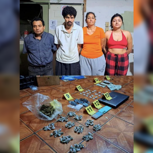 Agentes de la PNC desmantelaron un punto de distribución de droga en el cantón Ateos, Sacacoyo, y capturaron a cuatro personas. Se incautó marihuana, cocaína y más de $1,000 en efectivo. Foto: @PNCSV