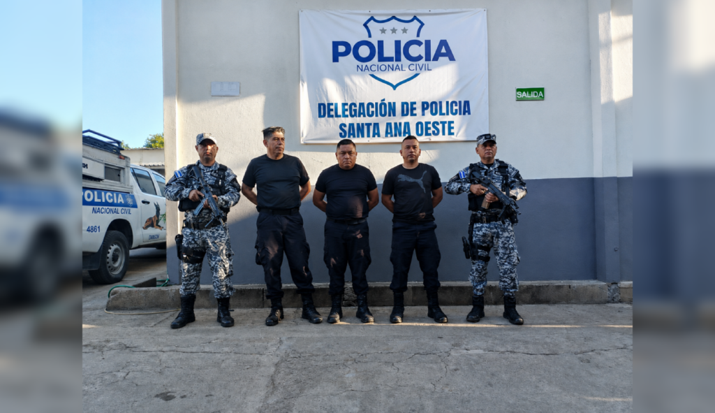 Tres policías detenidos por cohecho en Santa Ana