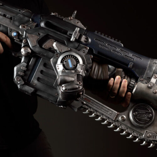 Réplica oficial a tamaño real del Prototype Lancer inspirada en el próximo videojuego Gears of War: E-Day. Foto: Xbox.