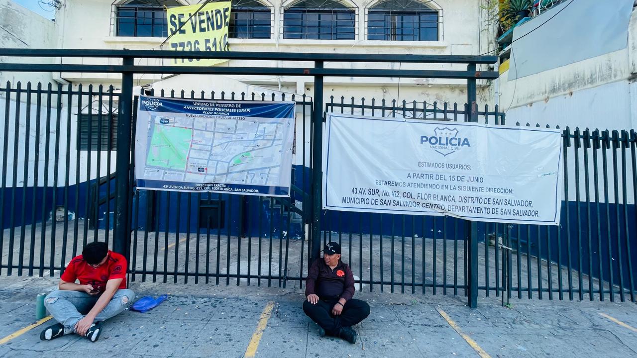La URAP de la PNC cambió su sede en Flor Blanca. Nueva dirección: 43ª Avenida Sur, #422. También puedes tramitar antecedentes policiales en línea. Foto: jjlopezt