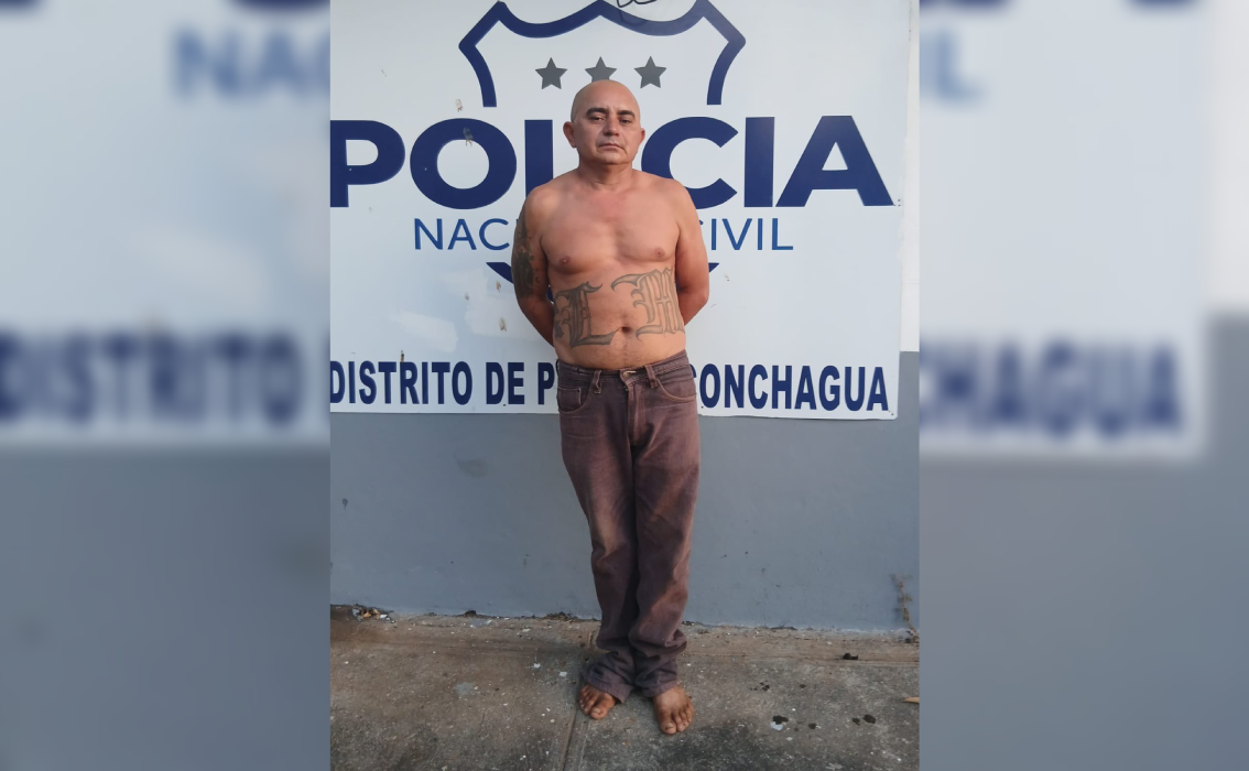 La PNC detuvo a José Rogelio Molina Ventura en el cantón El Pilón, Conchagua, por tatuajes alusivos a la MS-13. Foto: @PNCSV