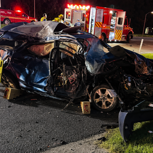 Un menor de 13 años al volante de un auto robado chocó en Germantown, Maryland, dejando un fallecido y seis menores heridos. Las autoridades investigan el caso. Foto: Cortesía.