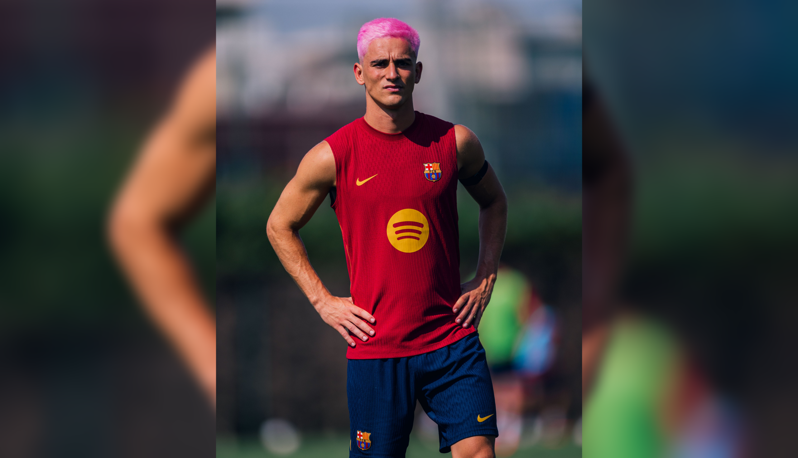 El mediocampista Gavi cumplió su promesa y sorprendió al mundo con un cambio de look tras el Mundial 2026. El jugador del FC Barcelona ahora lucirá un cabello rosa chicle en honor a su apuesta. Foto: FC Barcelona / Instagram @FCBarcelona