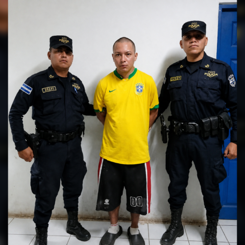 Ulises Ramírez Ortiz, de 20 años, irrumpió en estado de ebriedad en una vivienda en Las Delicias y lesionó a un hombre y a una mujer con un corvo en San Juan Opico. Las víctimas están estables. Foto: @PNCSV.