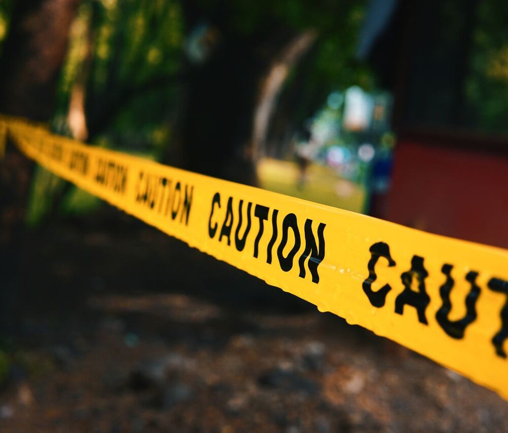 La escena del crimen en San Alejo, La Unión, es procesada por las autoridades policiales. Foto: Pexels / ¡Mico Medel