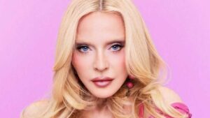 El mundo celebra hoy a Madonna, quien continúa demostrando que la edad es solo un número cuando se tiene talento y visión. Foto: Facebook / Madonna