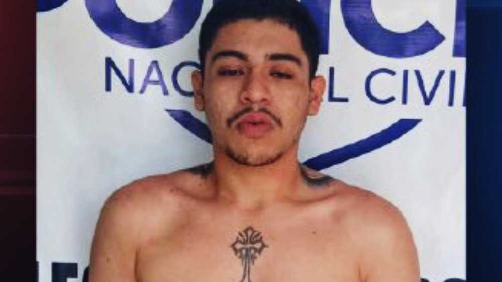 Alvin Asael Martínez Mancía fue capturado por agentes de la PNC en San Marcos tras agredir a su compañera de vida. Foto: PNC