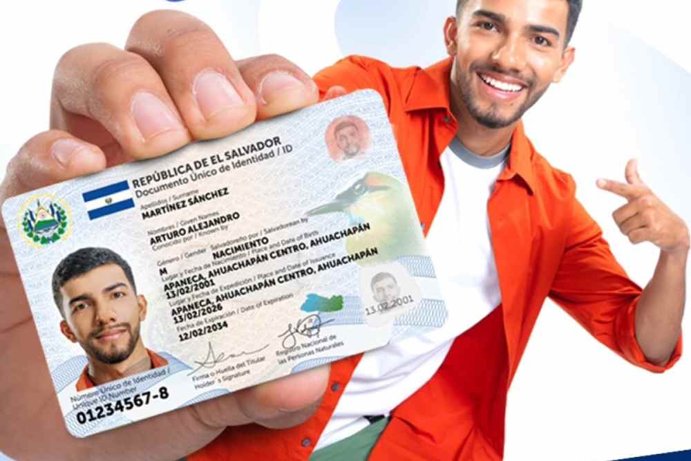 La plataforma DUI.SV permite a los salvadoreños renovar su documento desde casa mediante verificación biométrica.