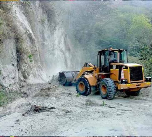 El costo de la reconstrucción tras el terremoto en Colombia. 🇨🇴 Miles de millones de dólares se necesitarán para recuperar viviendas y centros educativos. Toda la información en Publimetro.sv #publimetrosv #Colombia #Terremoto #Noticias