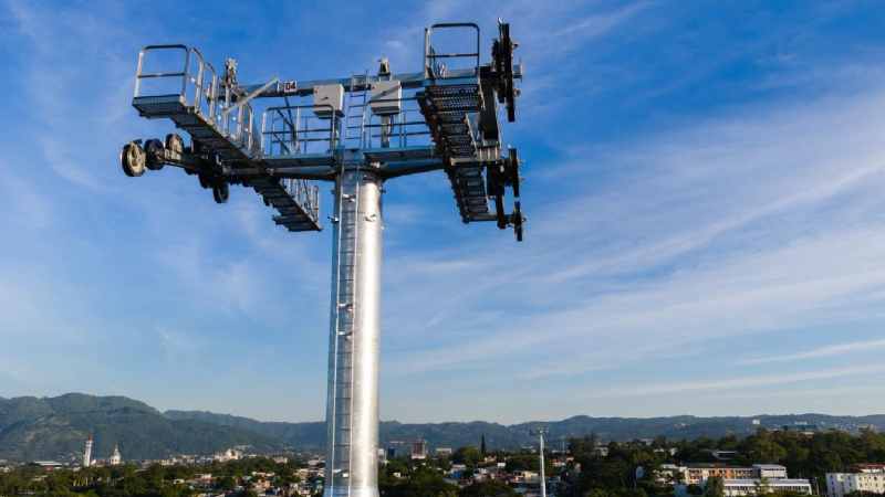 Dispositivo de gestores de tránsito ante el cierre en el bulevar Tutunichapa por las obras del Aerocable. Foto: MOP