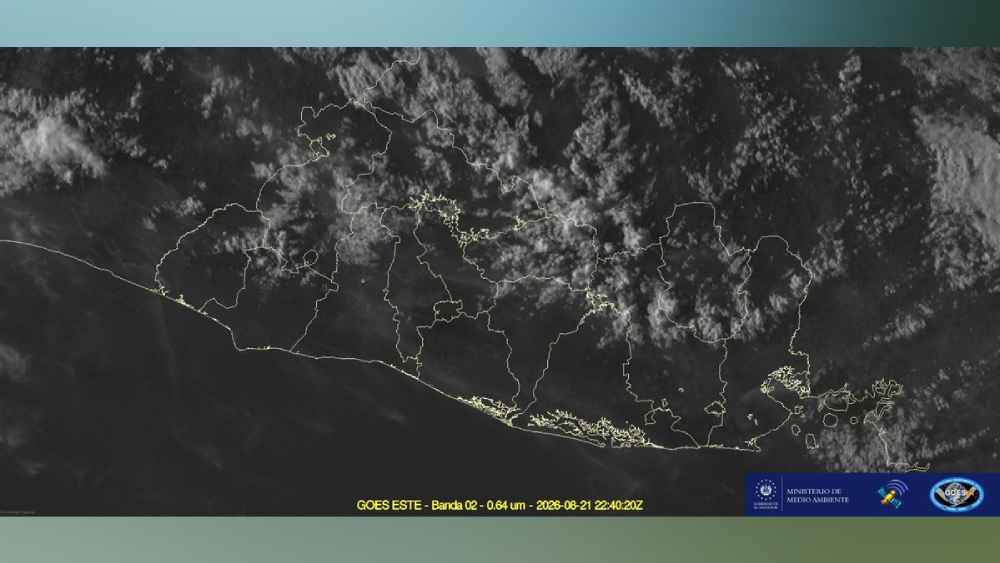 Las autoridades ambientales mantienen vigilancia sobre el desplazamiento de lluvias en el Área Metropolitana de San Salvador. Foto: X / Ambiente