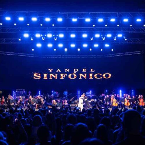 Yandel Sinfónico fusiona lo mejor del género urbano con el poder de una orquesta completa. facebook.com/YandelelOficial