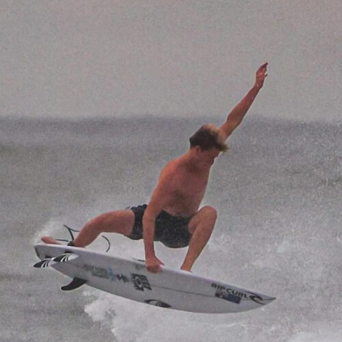 El Salvador se alista para recibir el ISA World Junior Surfing Championship 2026 en El Sunzal, congregando a las promesas globales de este deporte. Archivo