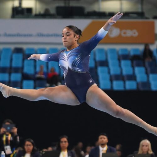 El Centroamericano de gimnasia reúne a 170 atletas de ocho países en el Complejo Deportivo de Ciudad Merliot. Foto: INDES.
