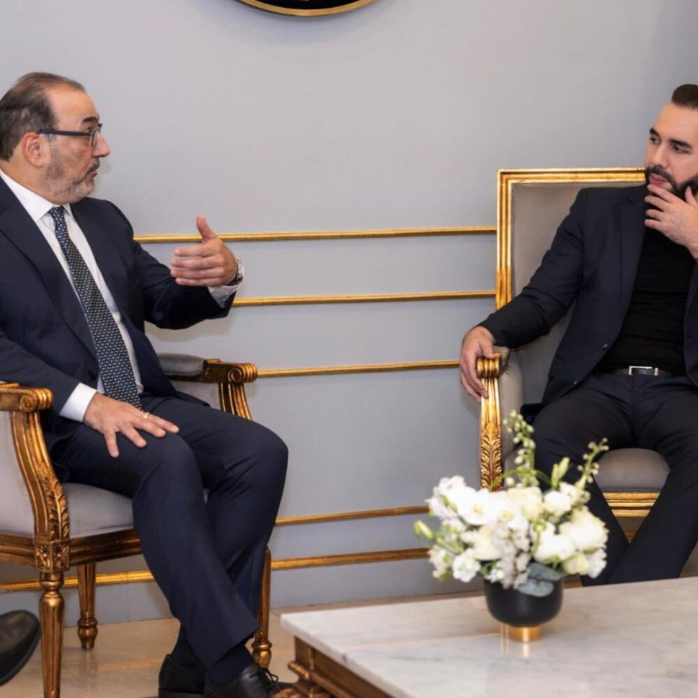 CAF y El Salvador buscan ampliar la inversión en educación, salud, infraestructura aeronáutica y recuperación de espacios públicos tras la reunión entre Sergio Díaz-Granados y Nayib Bukele. Cortesía.