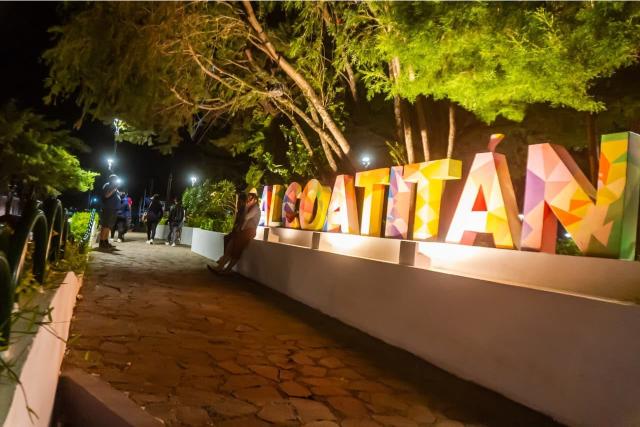 Salcoatitán:  encanto único, ambiente relajado, deliciosa gastronomía y espacios para compartir en familia y amigos. DOM