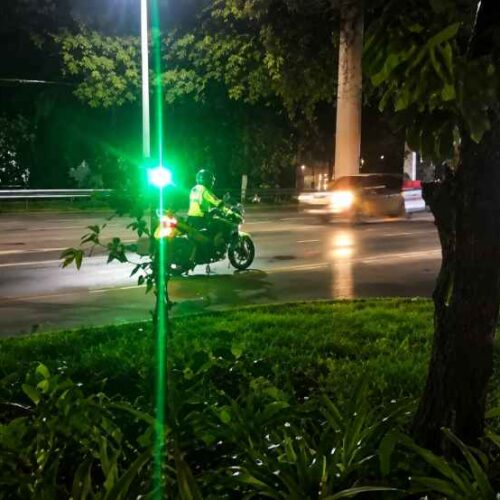 El tráfico hacia San Salvador es gestionado durante la hora pico con carriles reversibles y dispositivos del VMT en varios de los principales accesos. Foto: @VMTElSalvador.