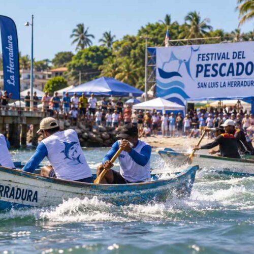 Las carreras de cayucos serán uno de los atractivos del Festival del Pescador en San Luis La Herradura. Foto: Ilustración.