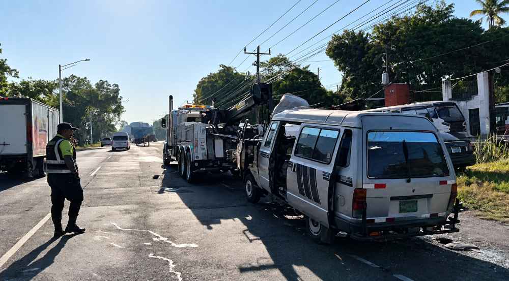 El tráfico de este jueves mantiene dispositivos del VMT en varios corredores de San Salvador y sus alrededores. Foto: Cortesía.