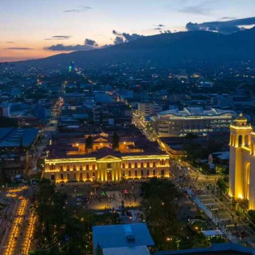 El Salvador recibe en San Salvador la celebración oficial del Día Mundial del Turismo 2026, centrada en inteligencia artificial y transformación digital. Foto: @MITURElSalvador.