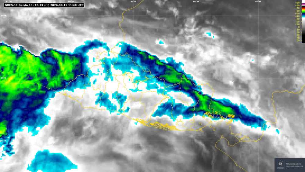 El clima permitirá una mañana sin lluvias durante los desfiles del 15 de septiembre, aunque las temperaturas subirán hasta los 36 °C. Foto: @MedioAmbienteSV.