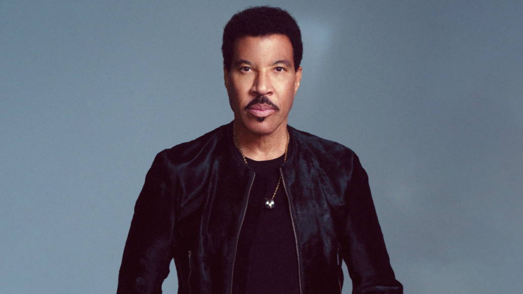 El cantante Lionel Richie fue hospitalizado tras su concierto en St. Louis para evaluaciones médicas. Foto: @PopTingz