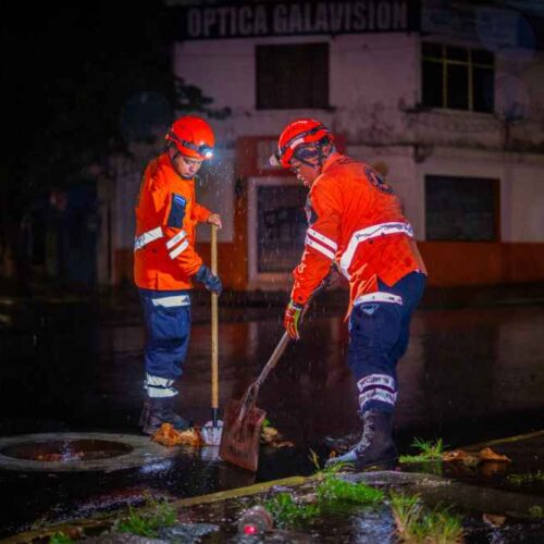 El clima de este miércoles tendrá condiciones relativamente tranquilas durante la mañana, pero se esperan lluvias y tormentas en diferentes sectores durante la tarde. Foto: @PROCIVIL.
