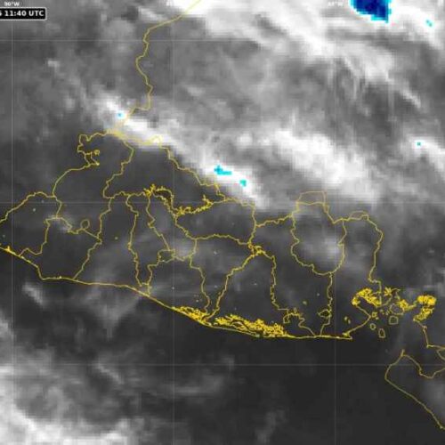 El clima permanecerá sin lluvias durante la mañana de este miércoles 16 de septiembre, según el pronóstico del MARN. Foto: @MedioAmbienteSV.