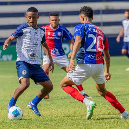 Aficionados y planteles se preparan para vivir una vibrante jornada en los distintos escenarios deportivos del país. Foto: Cortesía / LaPrimera @primerafutboles