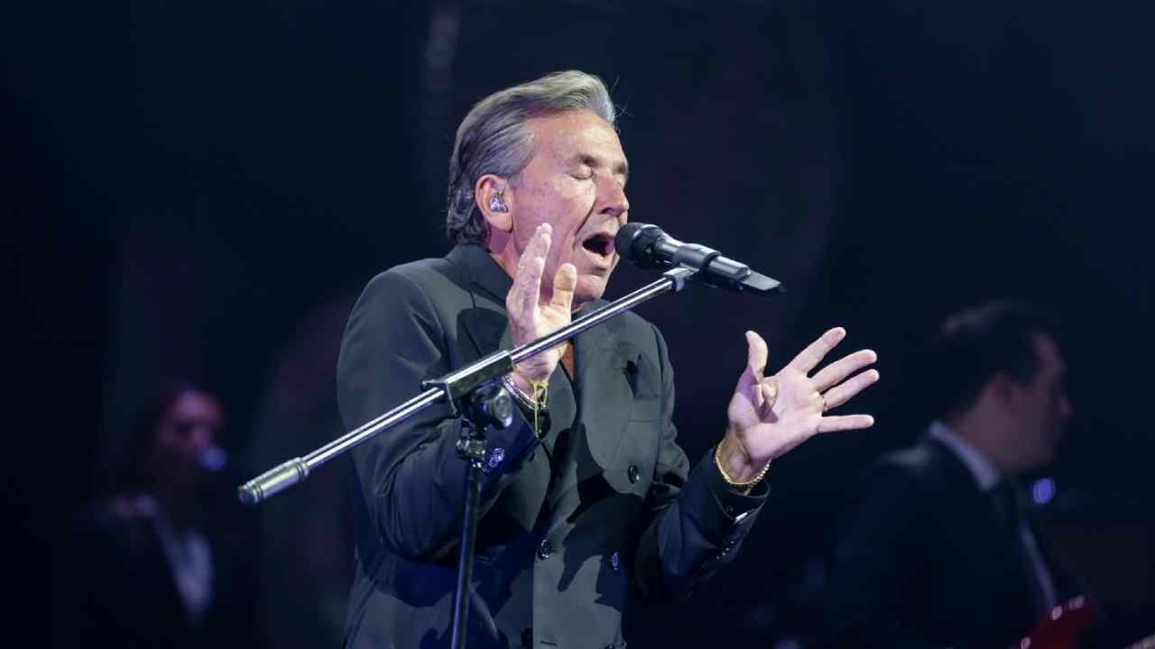 Ricardo Montaner llegará este sábado 3 de octubre al Gimnasio Nacional José Adolfo Pineda, en San Salvador, como parte de la gira “El Último Regreso”. Foto: [crédito según imagen utilizada].