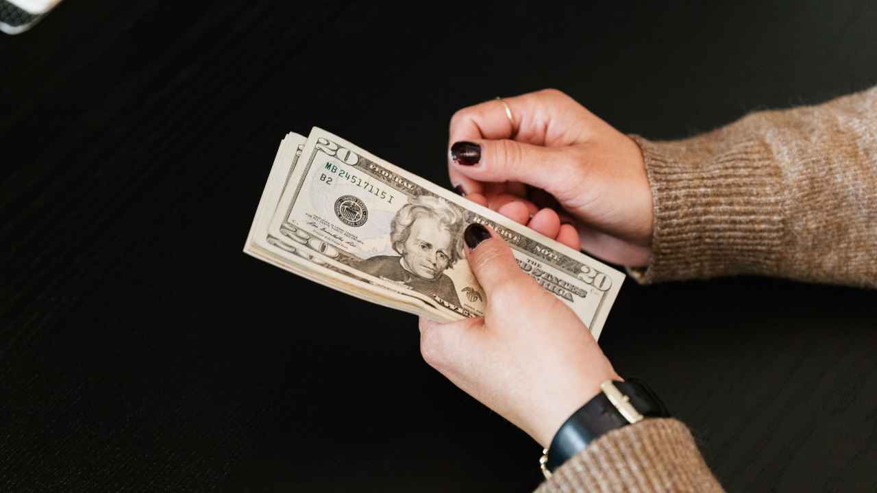 El aguinaldo podrá comenzar a pagarse desde el 1 de octubre y cada empleador definirá la fecha dentro del período autorizado.