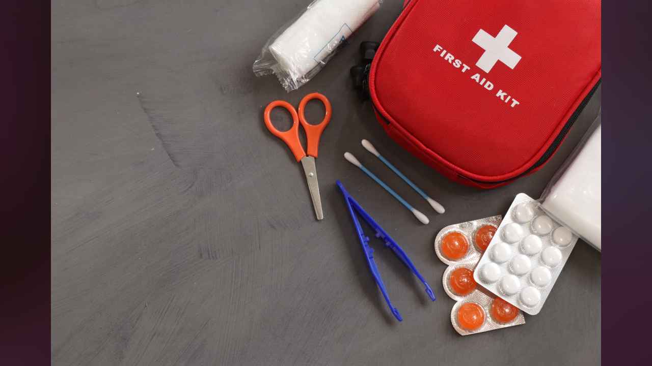Un botiquín de emergencia bien equipado es clave para atender imprevistos y proteger la salud en el hogar.